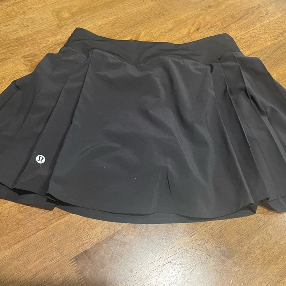 Lululemon High Rise Black Pleated Skirt Skort 4 - Picture 2 of 7